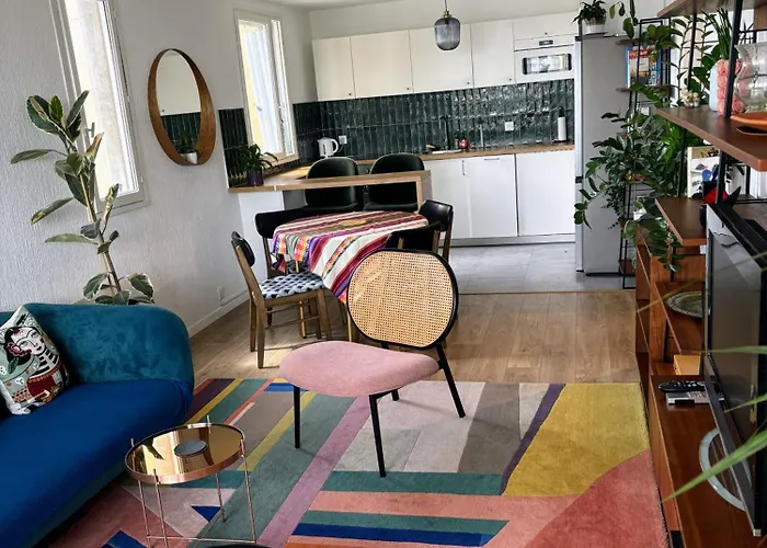 Appartement 3 Pieces Avec Parking Couvert Gratuit.