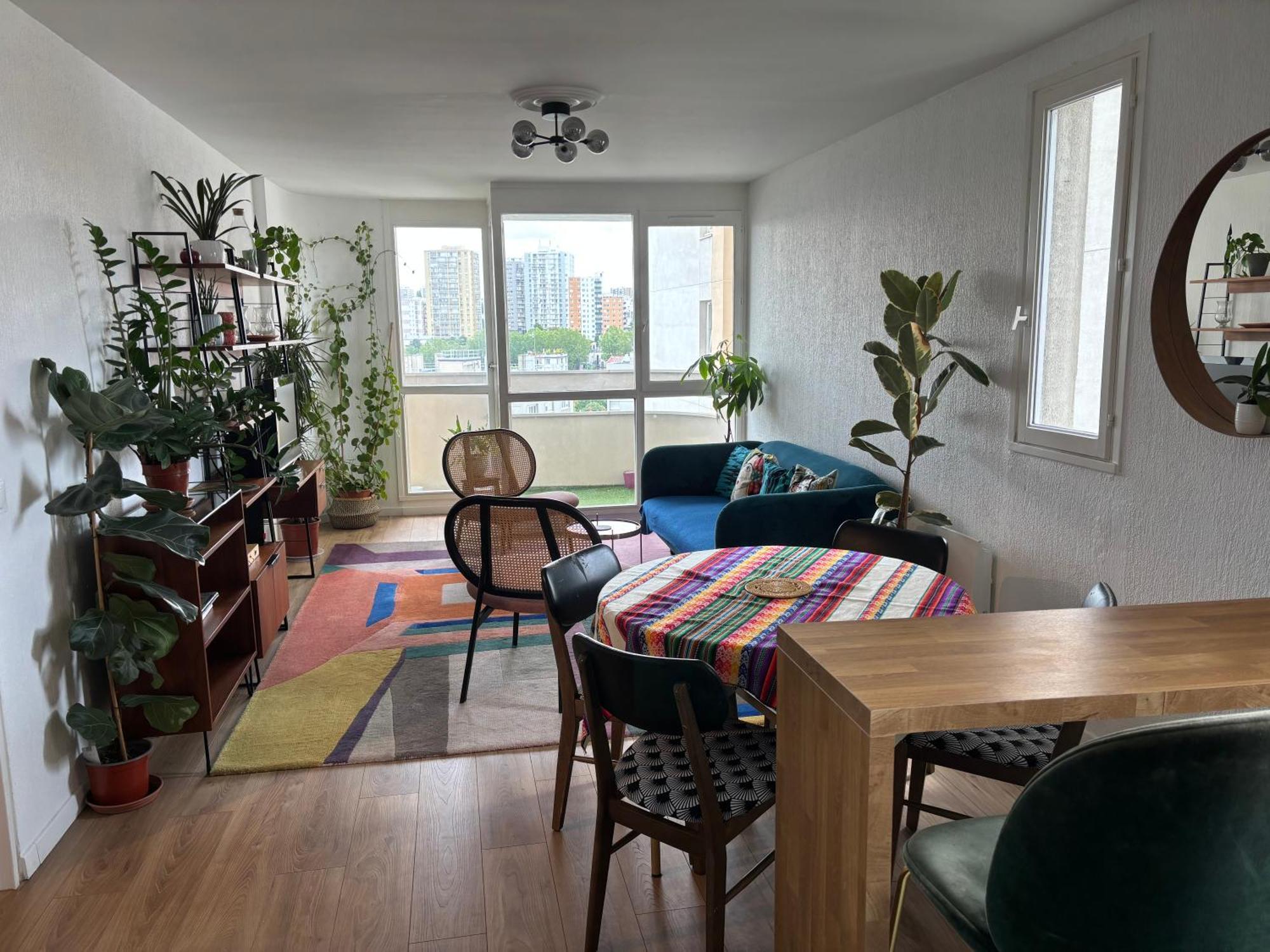 3 Pieces Avec Parking Couvert Gratuit. Apartment