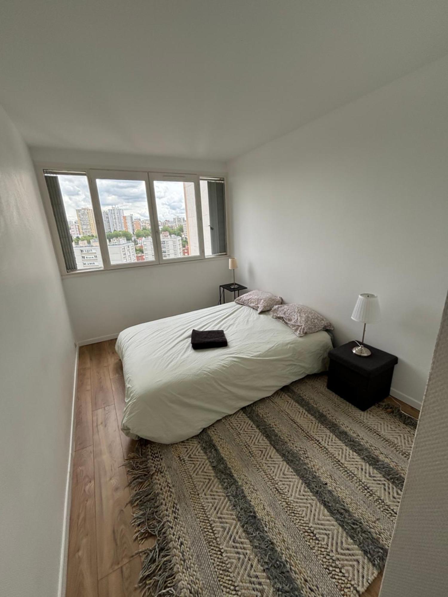 3 Pieces Avec Parking Couvert Gratuit. Apartment